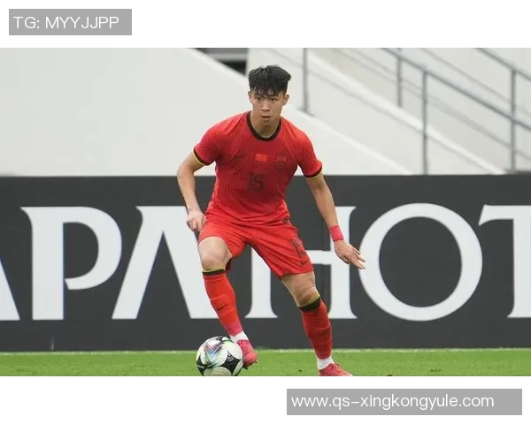 王钰栋精准传球助攻李新翔单刀机会可惜未能把握住 王钰栋精准传球助攻李新翔单刀机会可惜未能把握住