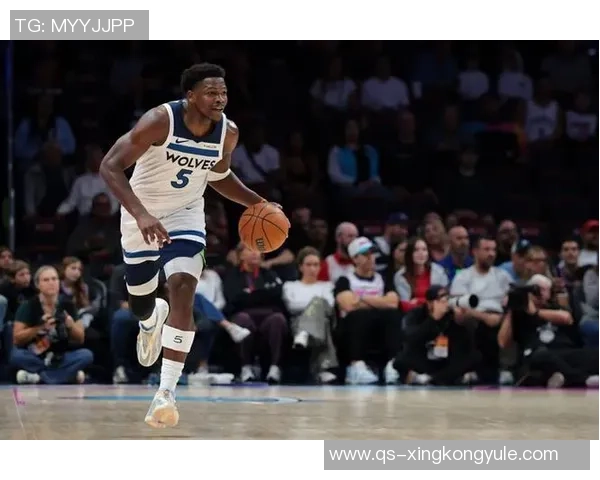 张佳玮盛赞爱德华兹:33分表现展现纯粹爆发力与全面实力 张佳玮盛赞爱德华兹:33分表现展现纯粹爆发力与全面实力