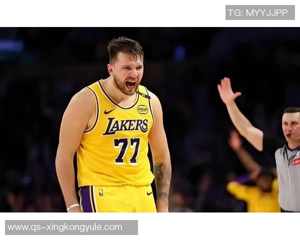 东契奇谈比赛感受艾顿表现出色斯玛特助攻全队表现提升 东契奇谈比赛感受艾顿表现出色斯玛特助攻全队表现提升