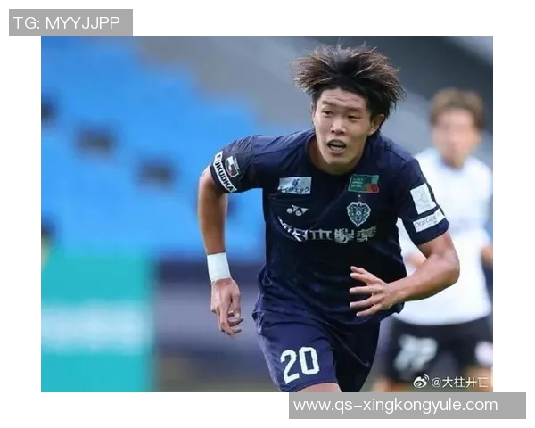 圣保利正式签约福冈黄蜂26岁日本中卫安藤智哉加盟公告 圣保利正式签约福冈黄蜂26岁日本中卫安藤智哉加盟公告