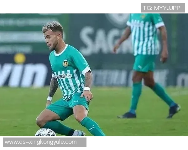 特拉奥雷三分球表现惊艳生涯新高16分继续练级展现潜力 特拉奥雷三分球表现惊艳生涯新高16分继续练级展现潜力