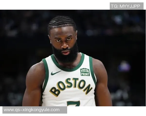 杰伦布朗左腿筋紧张状态不明绿军官方宣布回归存疑 杰伦布朗左腿筋紧张状态不明绿军官方宣布回归存疑